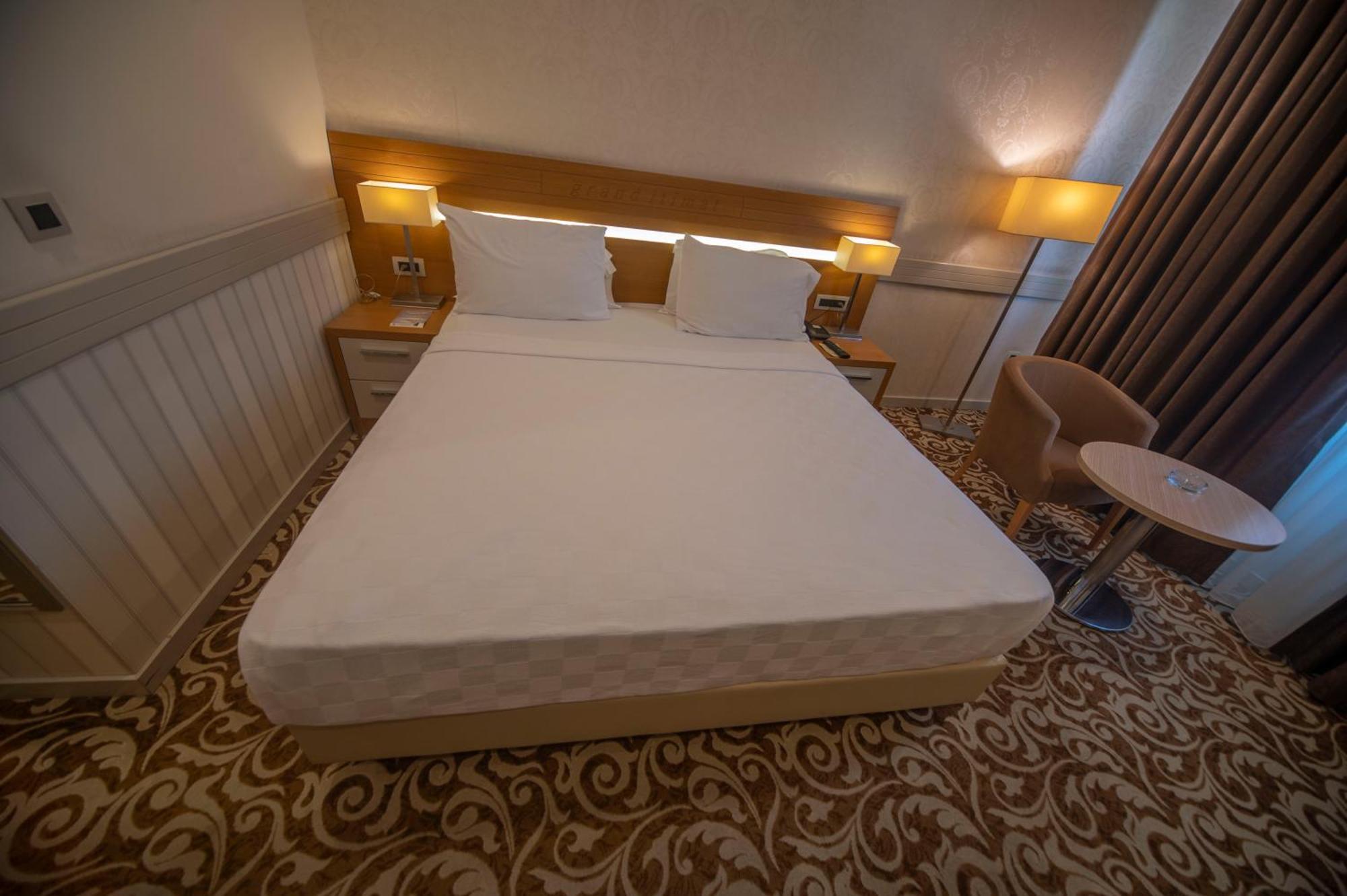 Grand Itimat Hotel Деницли Экстерьер фото