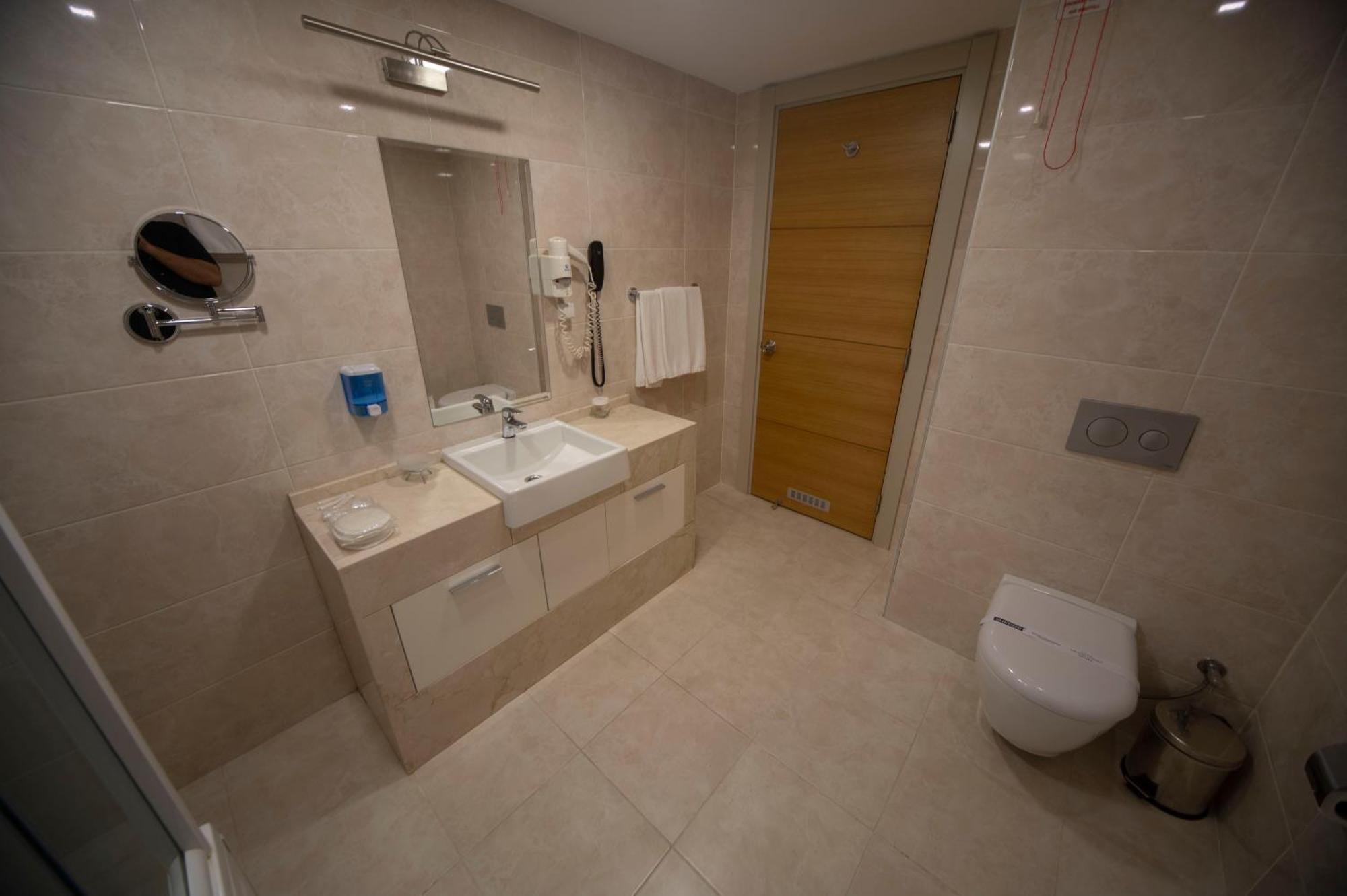 Grand Itimat Hotel Деницли Экстерьер фото